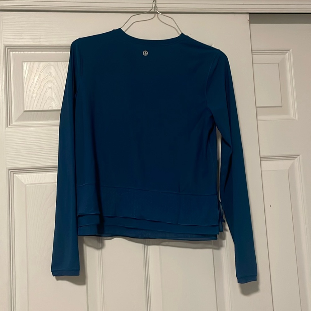 Lululemon sole training long sleeve shirt size small
